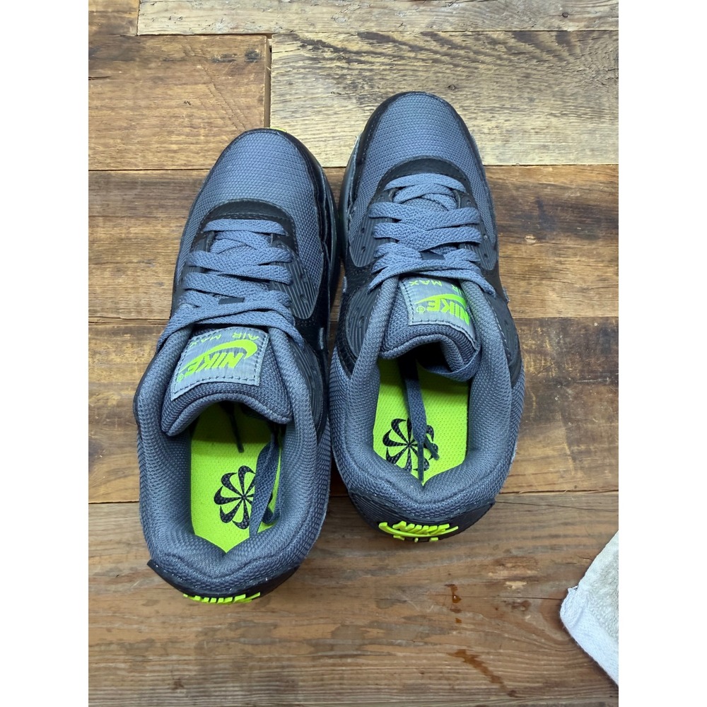 Nike Air Max 90 Anthracite Volt Grey Neon Kids Running Shoes HJ9200-001 Size 4Y - Picture 5 of 8